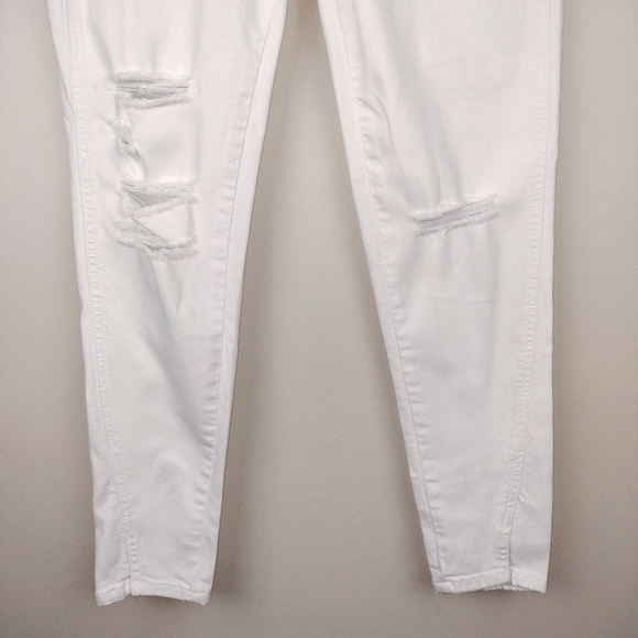 KanCan Mid Rise Distressed Ankle Skinny Jeans in Optic White Sz. 5/26 - Picture 5 of 12
